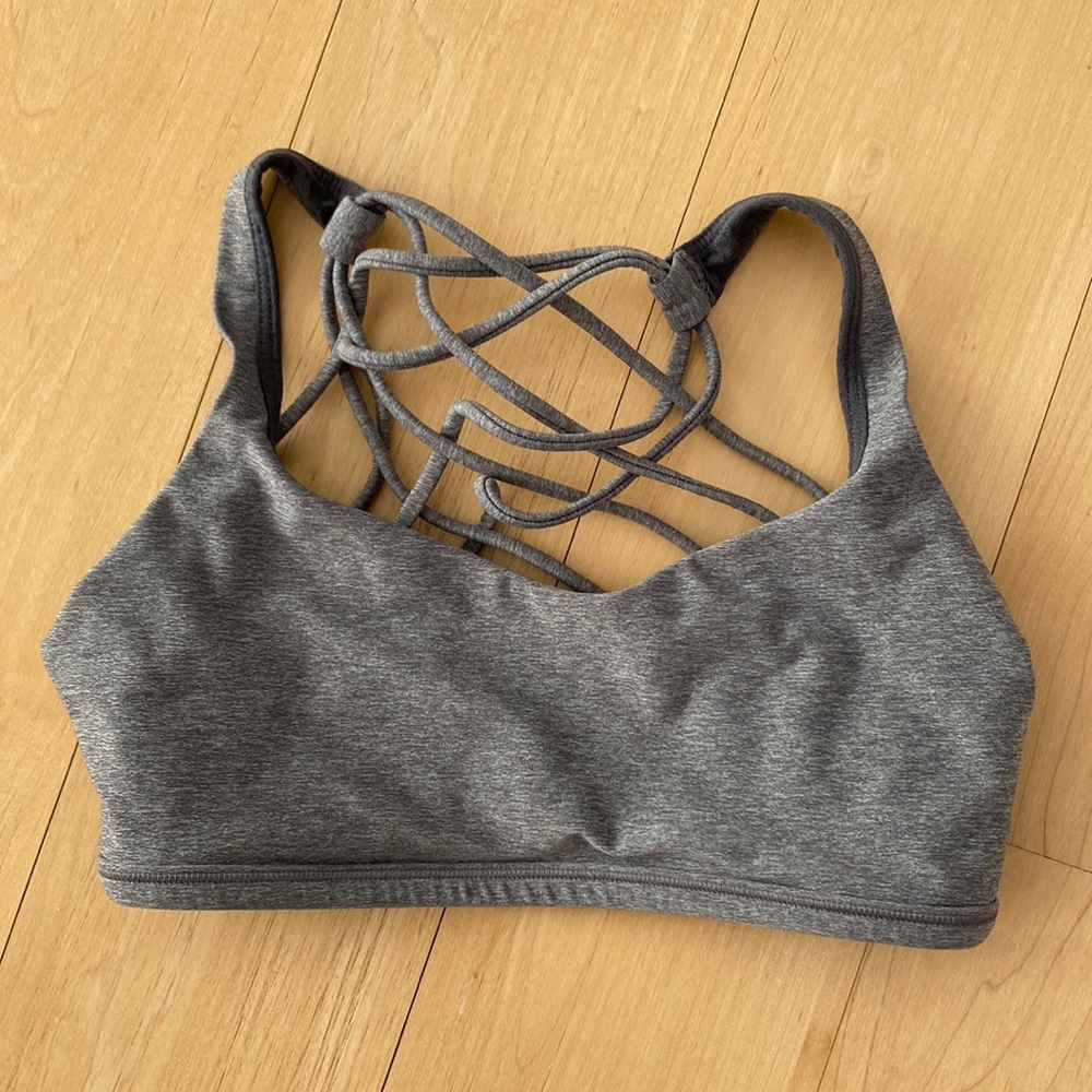 Lululemon sports bra